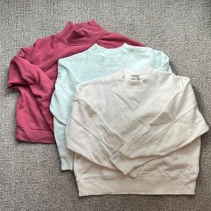 THREE a new day Sweaters // Size M